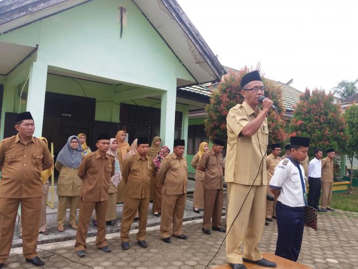 Upacara Bendera Perdana